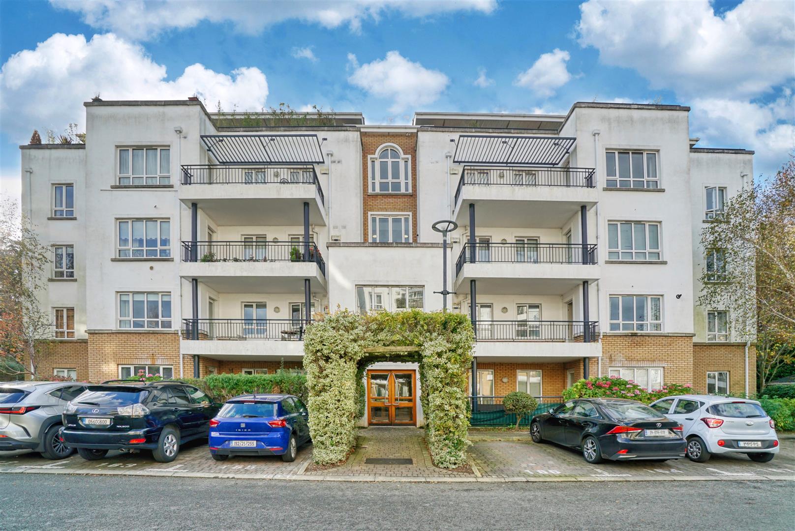 Apt 163 Block 6 Seamount, Stillorgan Road, Booterstown, Co Dublin